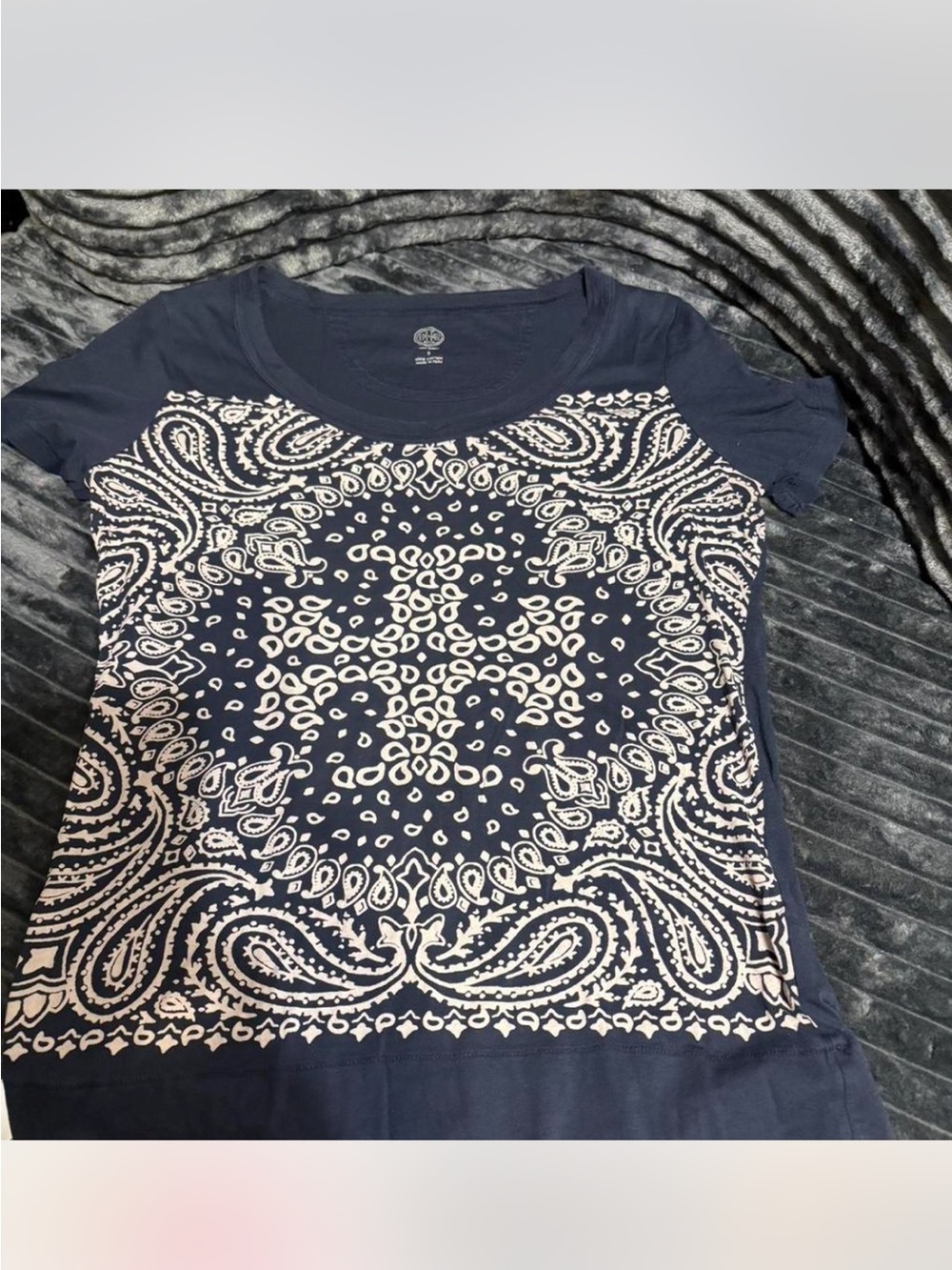 Tory Burch Navy Short Sleeve Bandana Print Scoop Neck Top size S